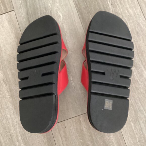 STUART WEITZMAN RED ELODIE LEATHER SLIDE SANDALS SIZE 6 - Picture 4 of 4